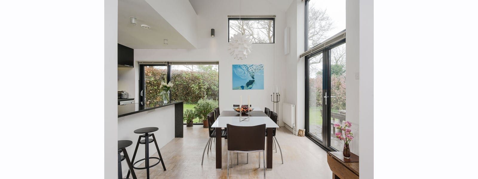 ArchitectureLIVE's project near Haslemere, Surrey on the open market, view 6