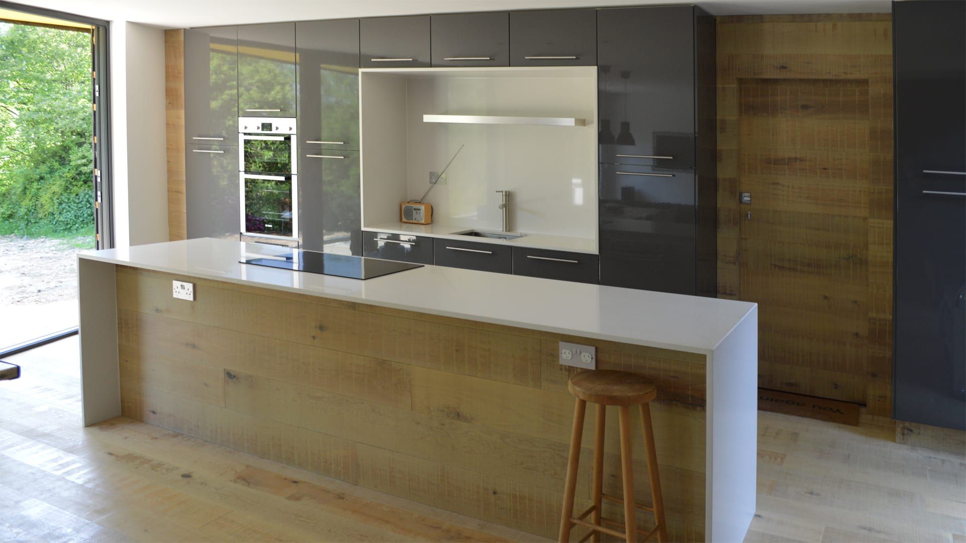 1960s House, Haslemere, Surrey, view 3