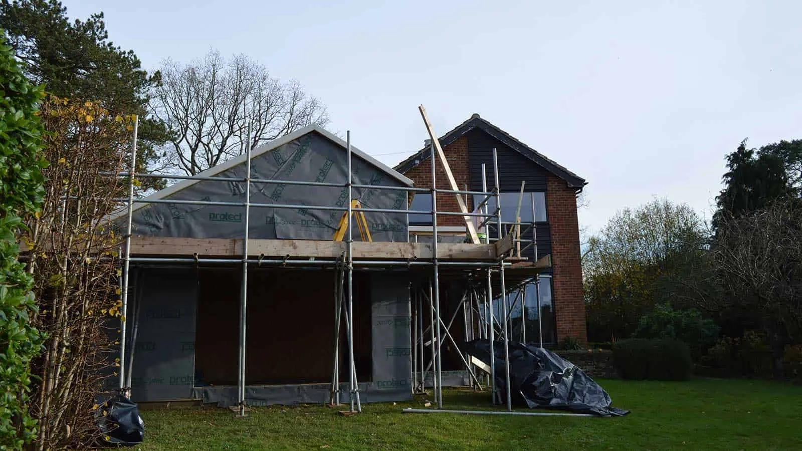 Near-Passivhaus Annex - construction continues