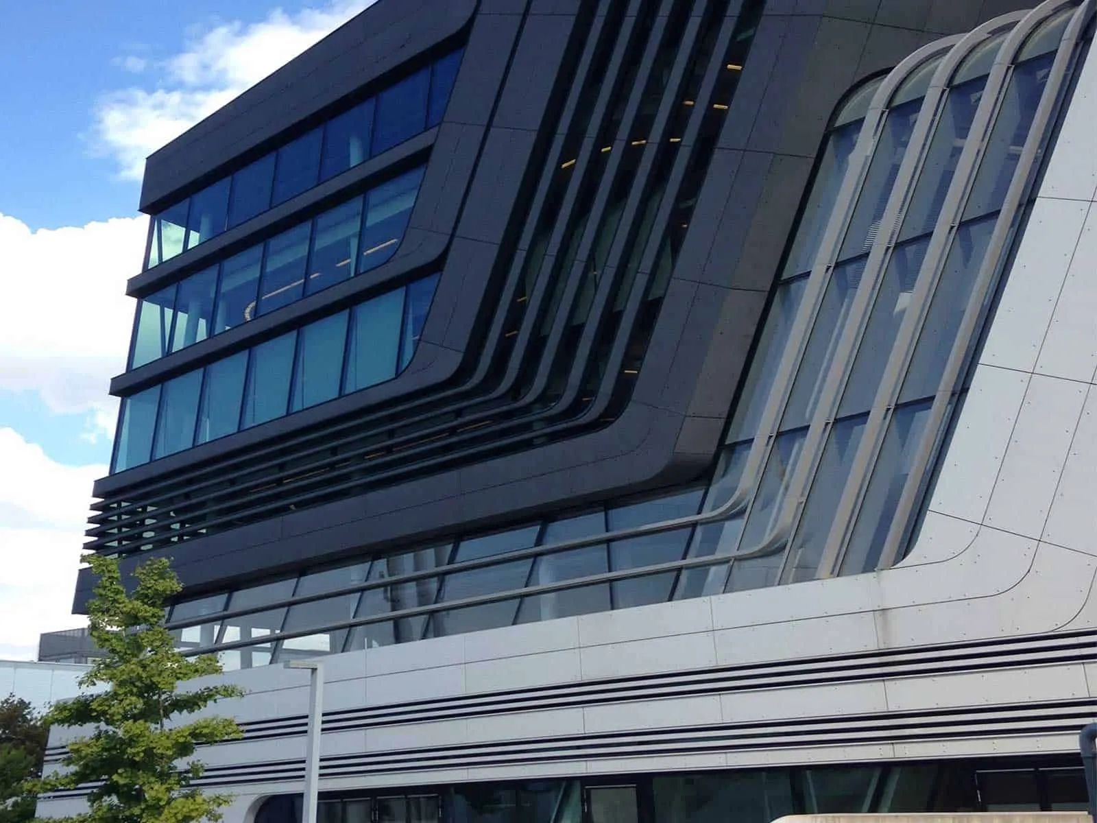 Re-visiting Zaha Hadid's Library & Learning Centre in Vienna