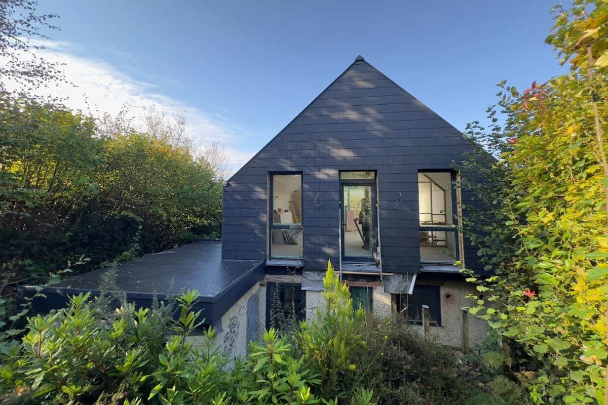 Chalet bungalow extension & remodelling nearing completion by Haslemere architects